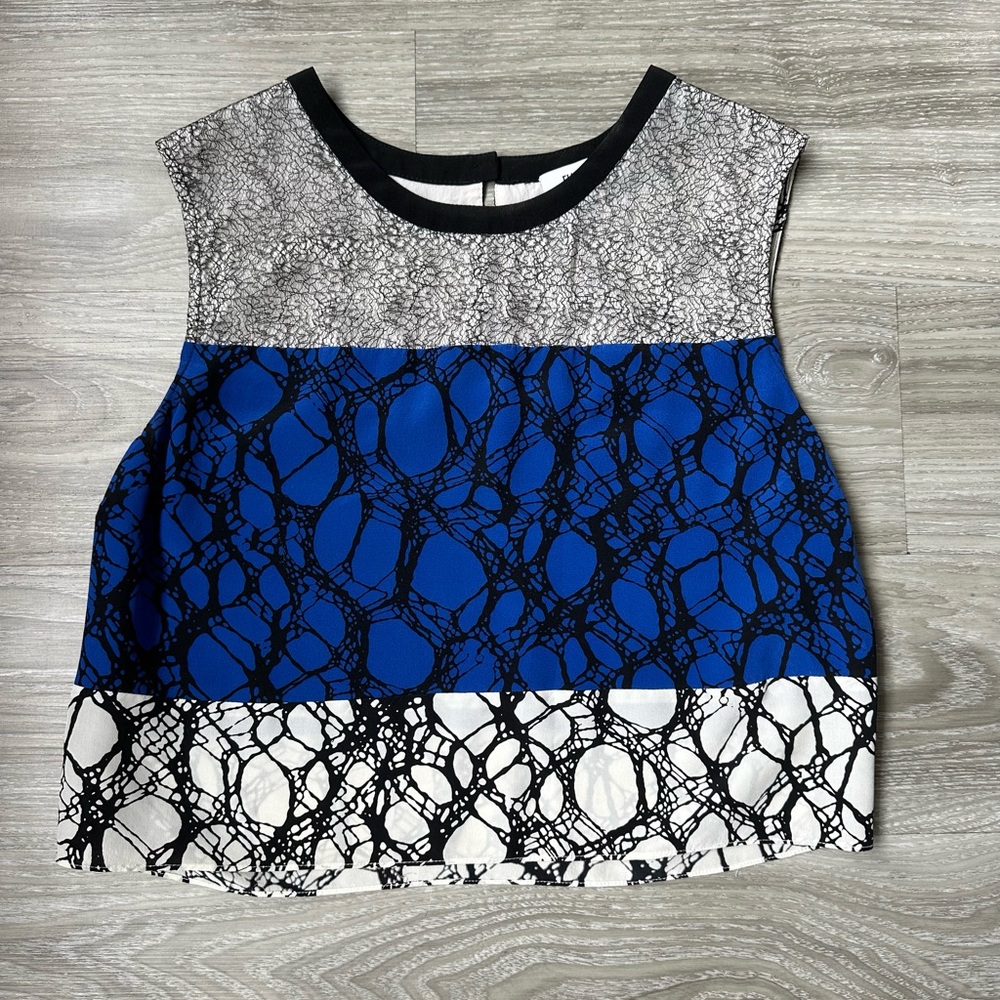 ELIZABETH AND JAMES Blue and Black Lace Pattern Blouse